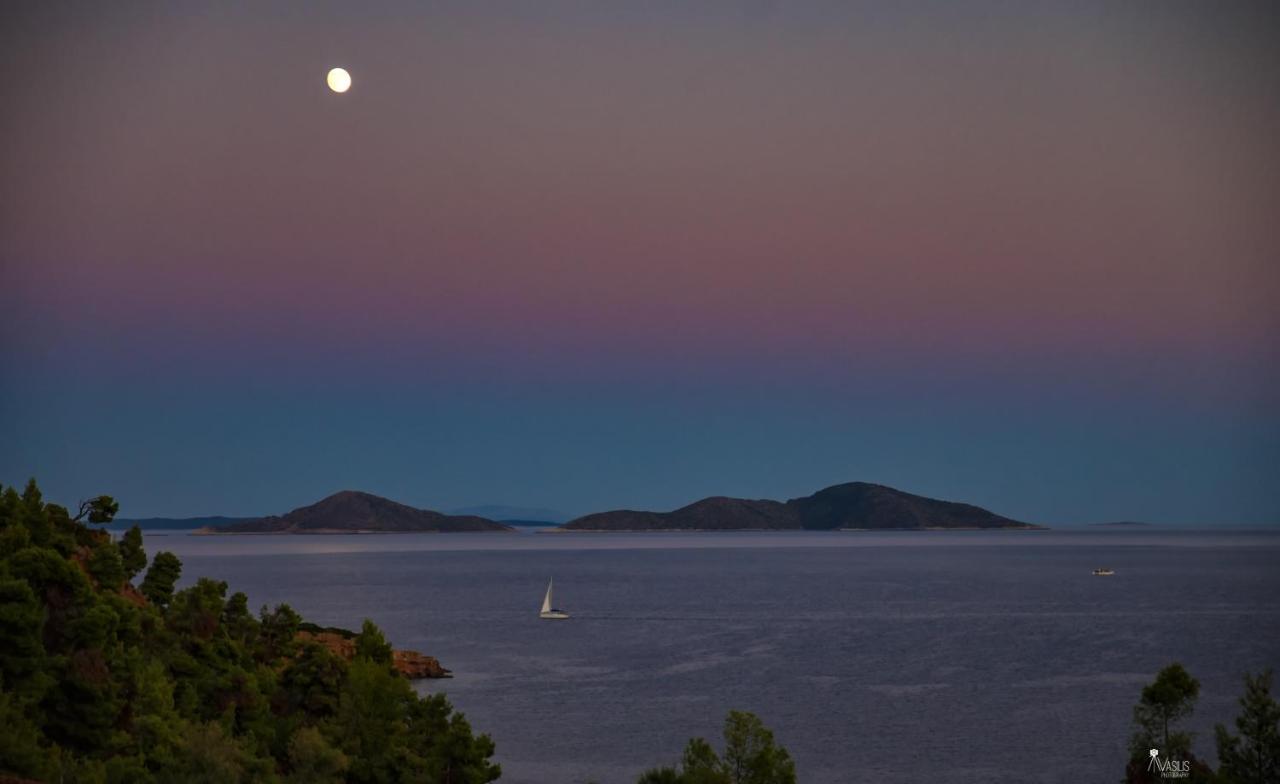 Alonissos And 4*