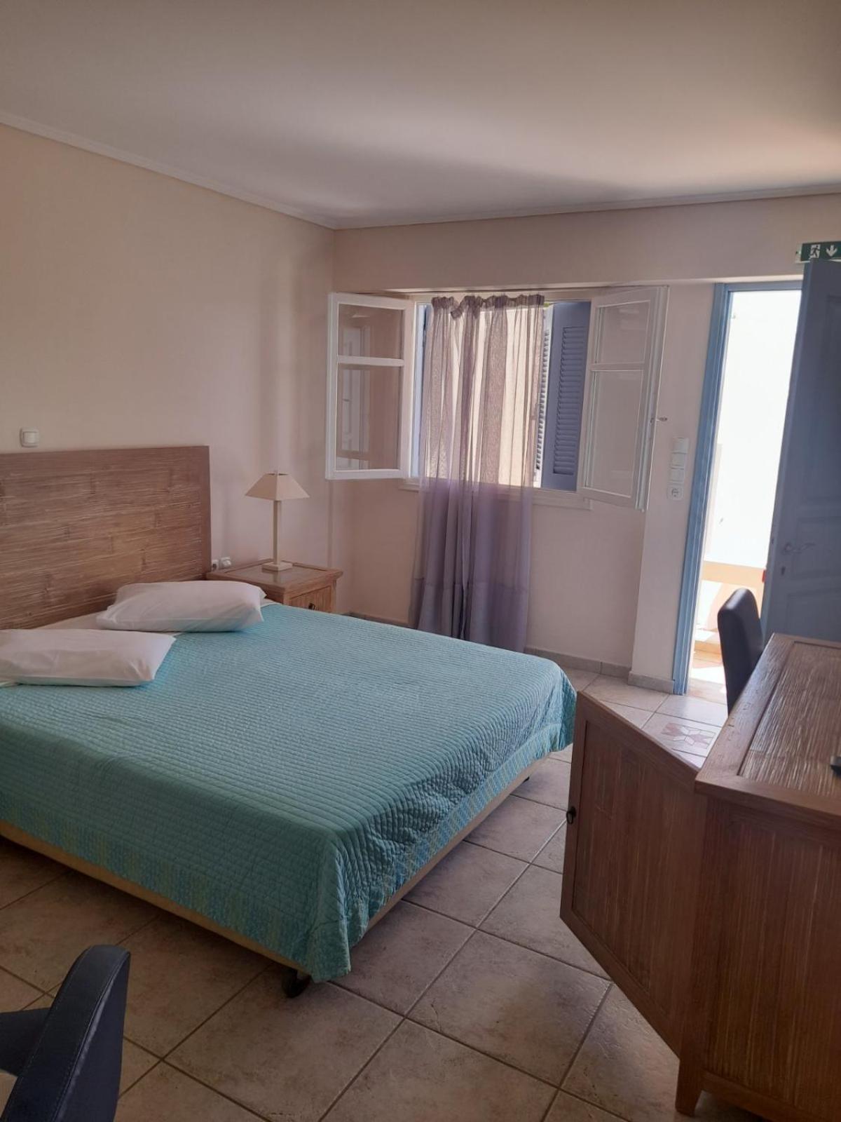 Alonissos And 4* Alónnisos