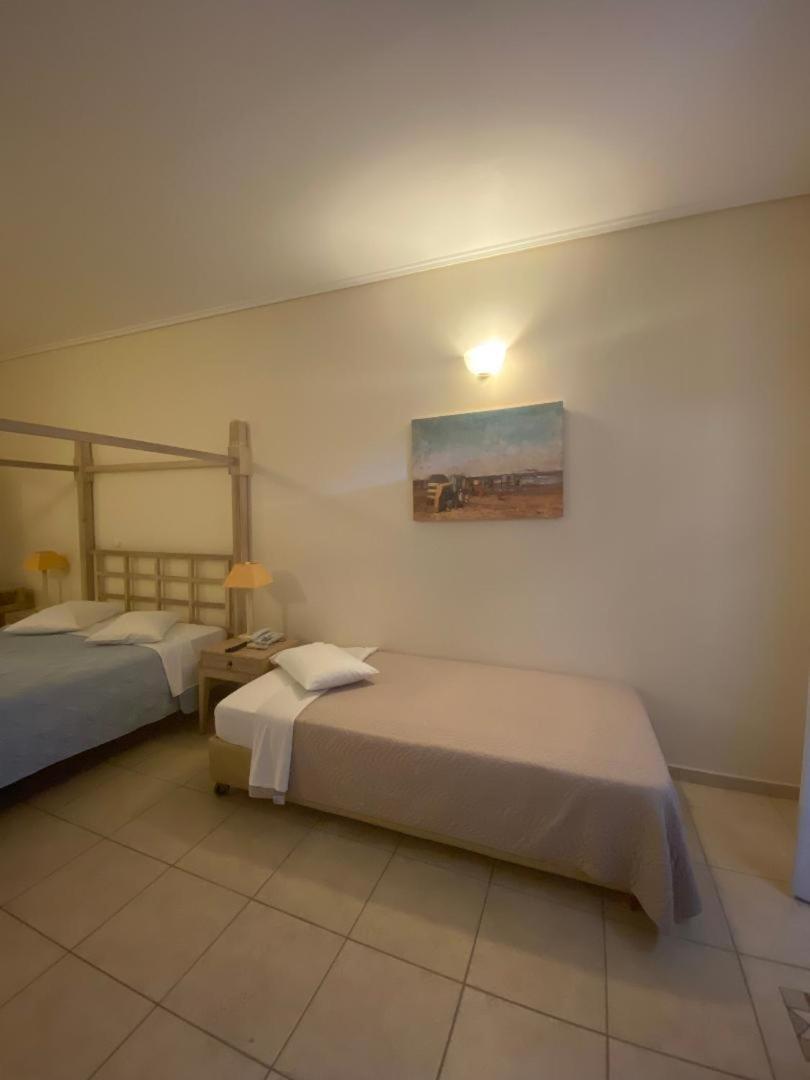 Alonissos And 4*
