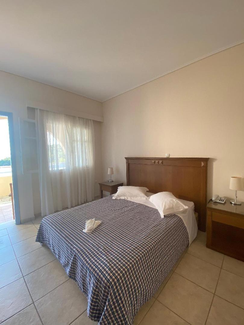 Θέρετρο Alonissos And 4*
