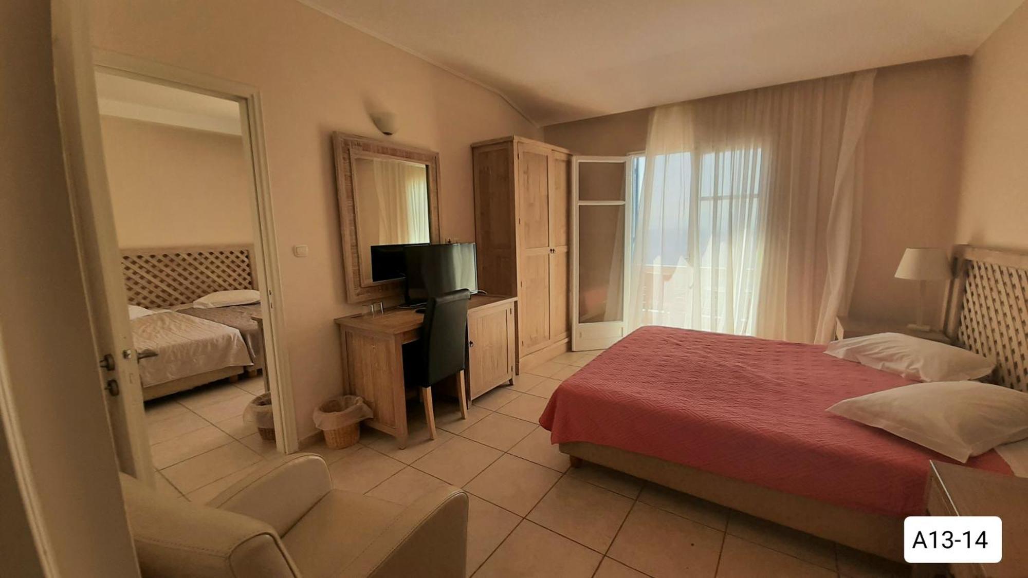 Alonissos And 4* Alónnisos