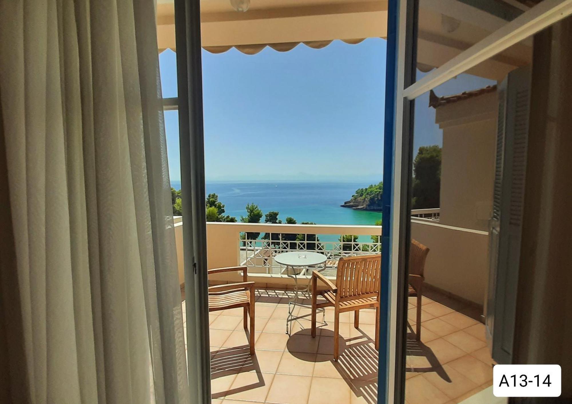 Alonissos And 4* Alónnisos